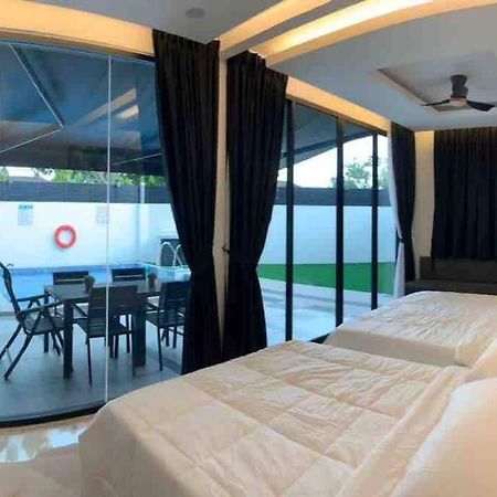 Abbie'S Private Pool Villa Bukit Mertajam Penang Luaran gambar