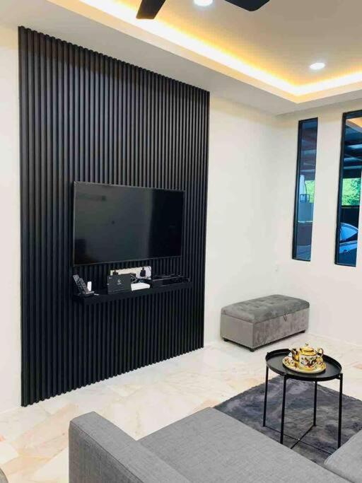 Abbie'S Private Pool Villa Bukit Mertajam Penang Luaran gambar